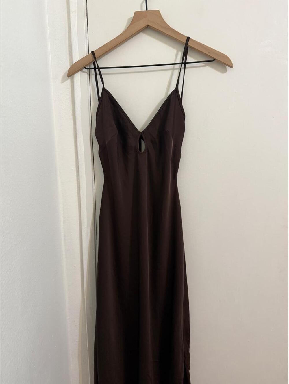 Aritzia Viral Duskfall Dress | rich mocha brown 🐻✨| Size M - Picture 6 of 7